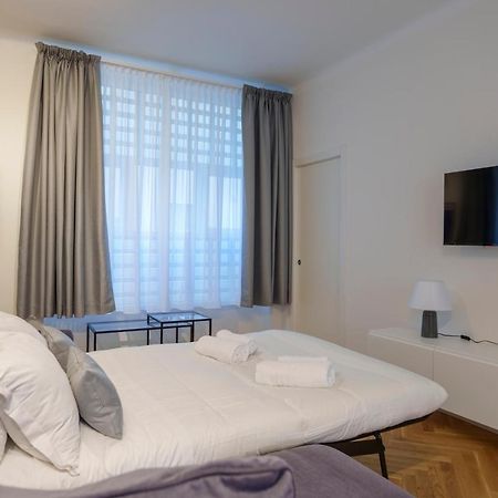 Appartamento Duomo-Porta VeneziaLuxury Wifi E Netflix Milano Esterno foto