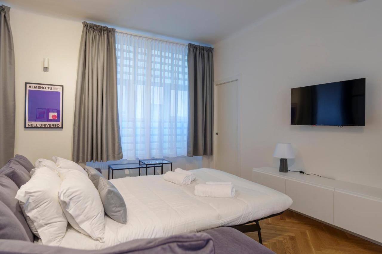 Appartamento Duomo-Porta VeneziaLuxury Wifi E Netflix Milano Esterno foto
