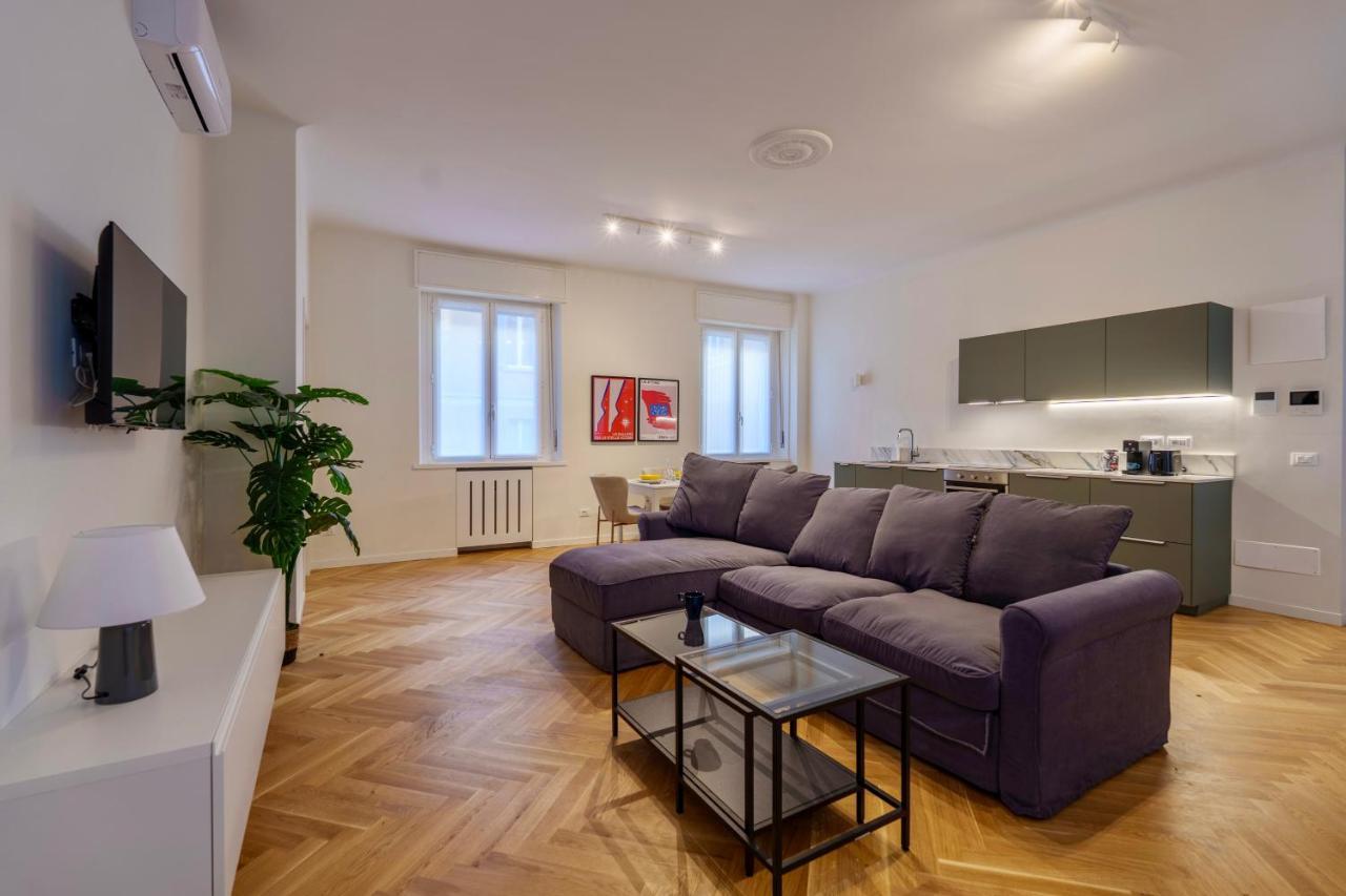 Appartamento Duomo-Porta VeneziaLuxury Wifi E Netflix Milano Esterno foto